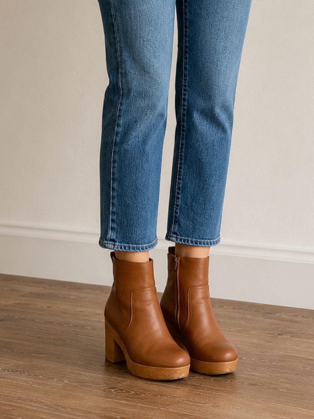Universal Thread Brown Leather Platform Ankle Boots with Block Heel